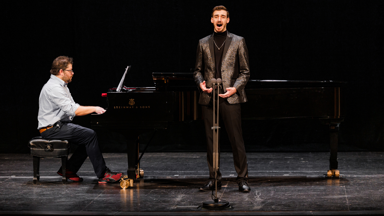 2022 NMTC first prize winner David Young with pianist Aaron Jodoin. Photo credit: Toby Winarto.