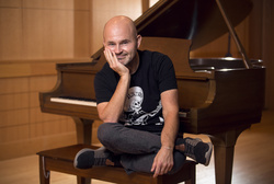 FerrantePianoSeated.jpg